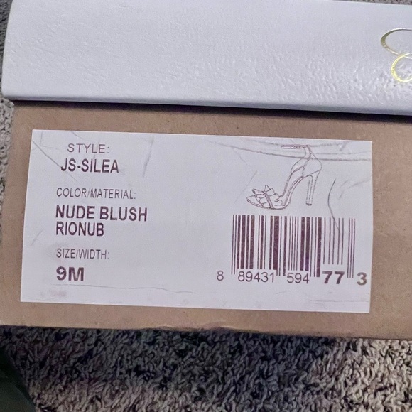 Jessica Simpson Pink Ruffle Heels - Picture 9 of 9